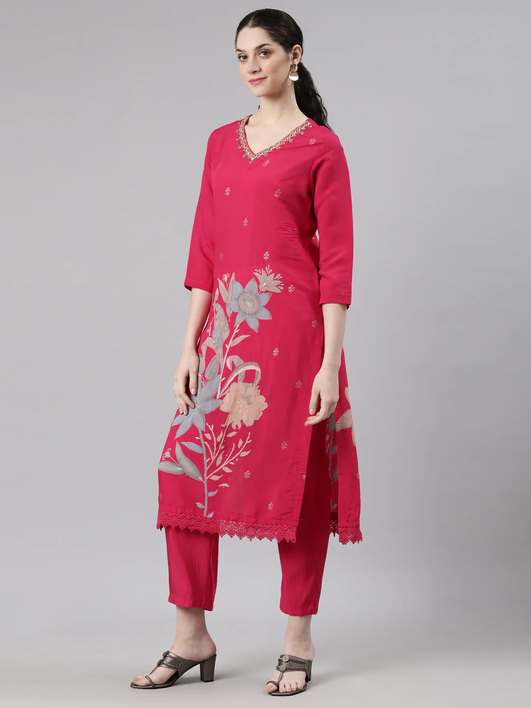 Neerus Pink Straight Casual Floral Kurta and Trouser with Dupatta - Image 2