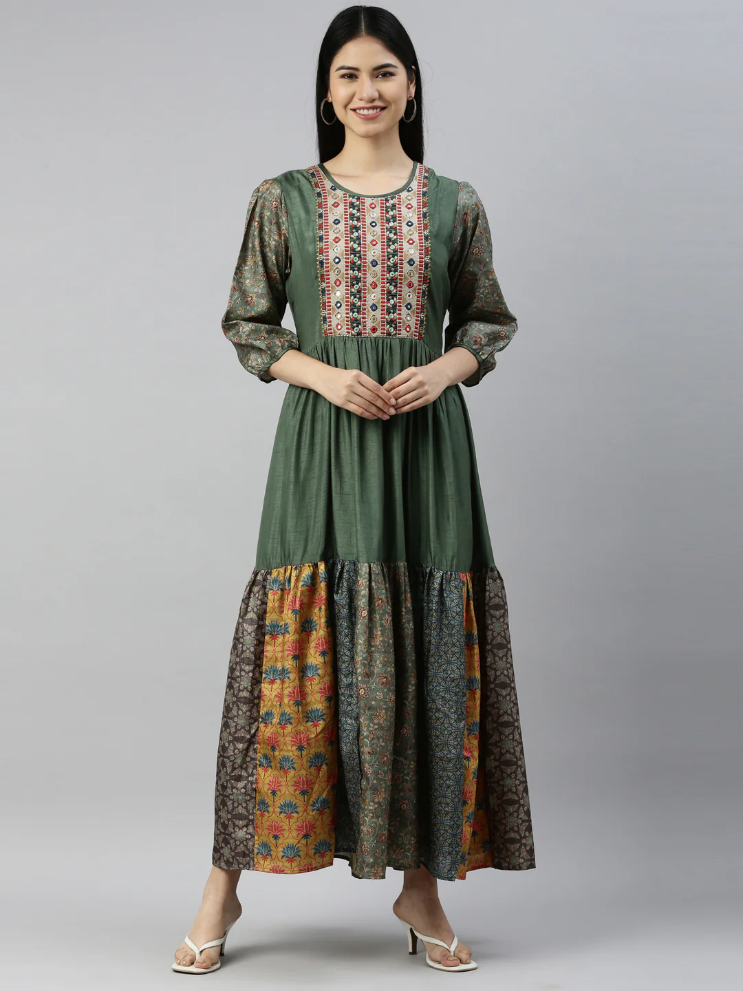 Neerus Pista Color Model Fabric Kurta