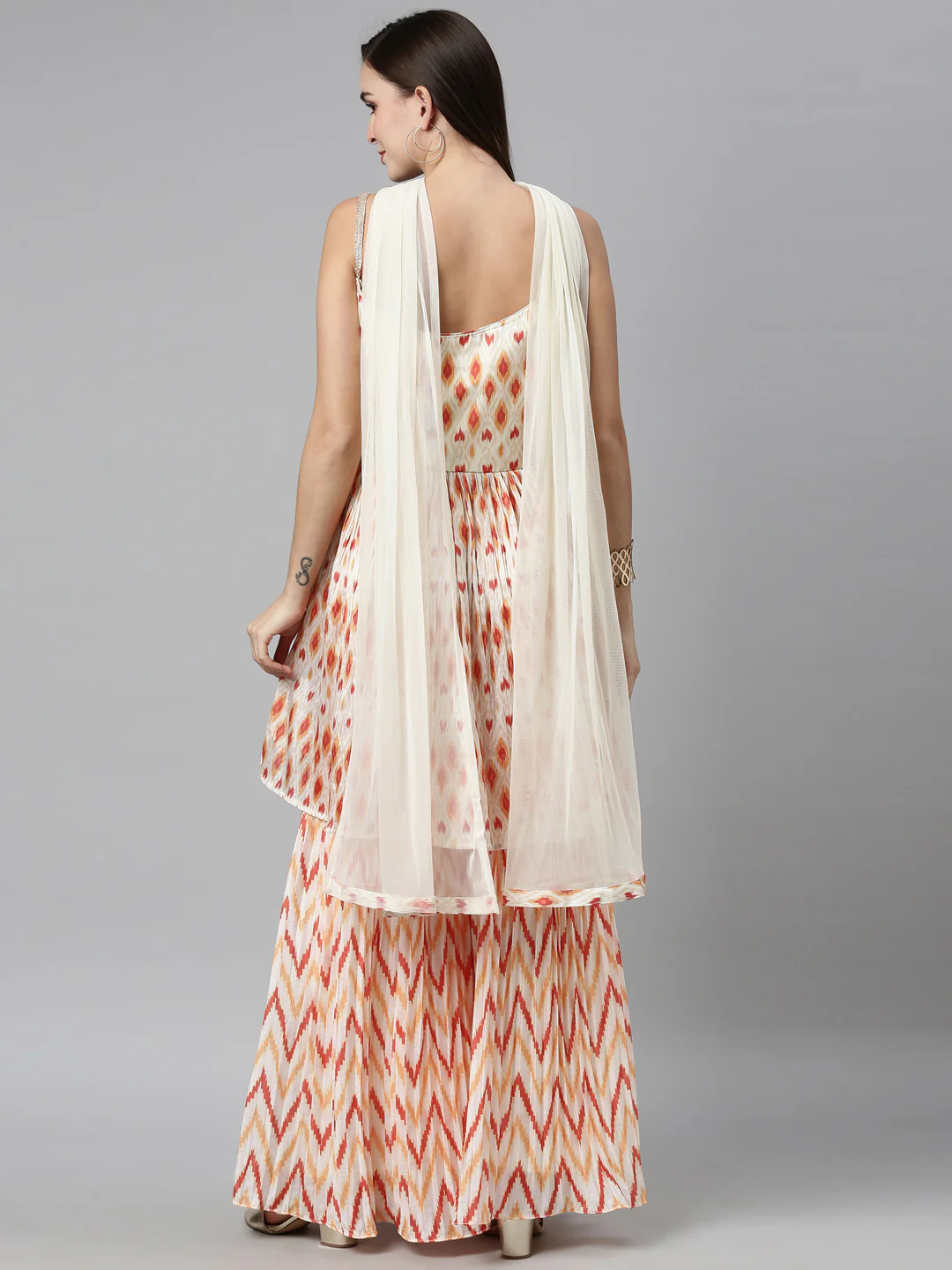 Neerus Printed Color Jute Silk Fabric Kurta Sets With Dupatta - Image 10