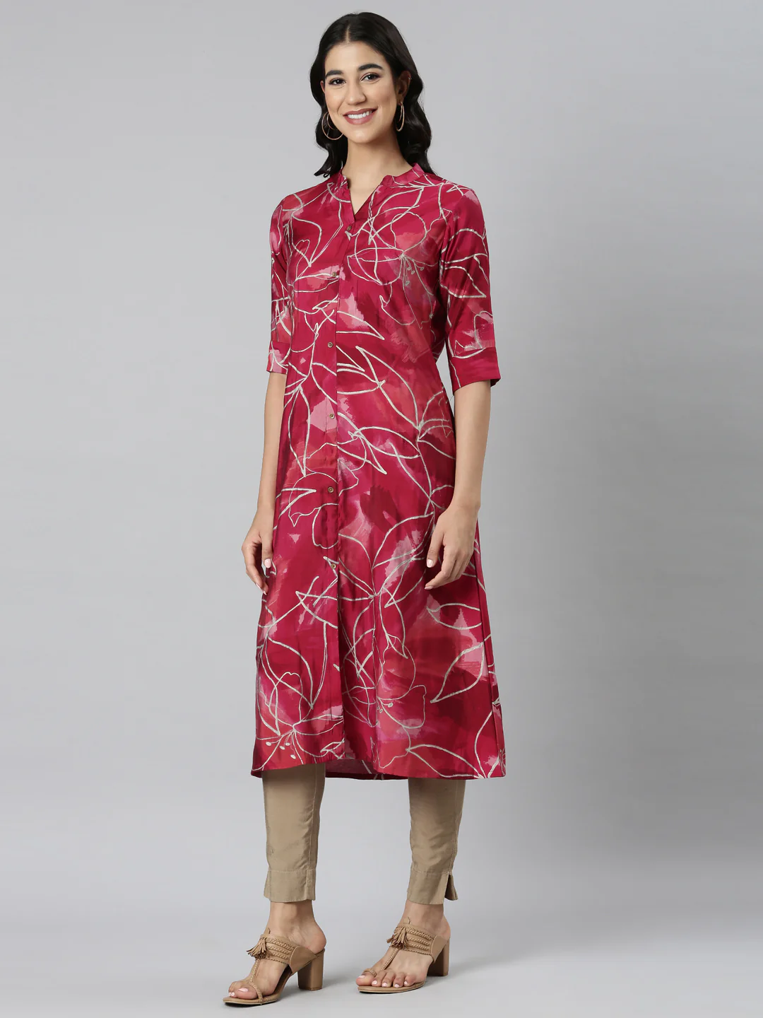 Neerus Purple Casual Floral Straight Kurta - Image 2