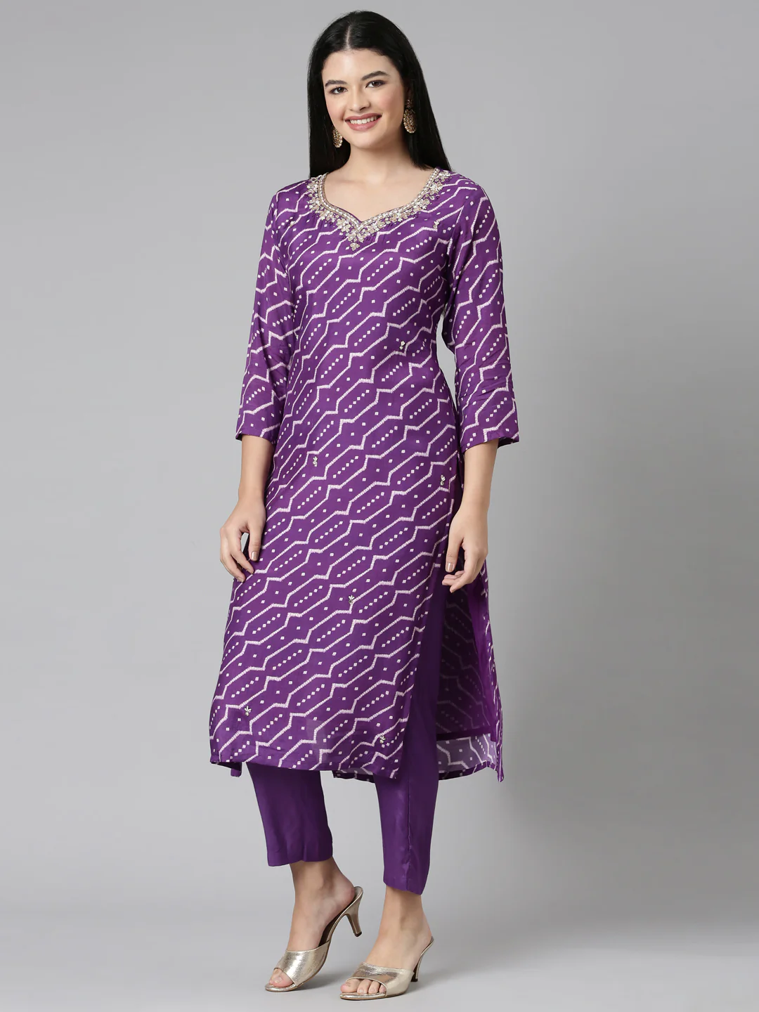 Neerus Purple Casual Geometric Straight Kurta and Trousers With Dupatta - Image 2