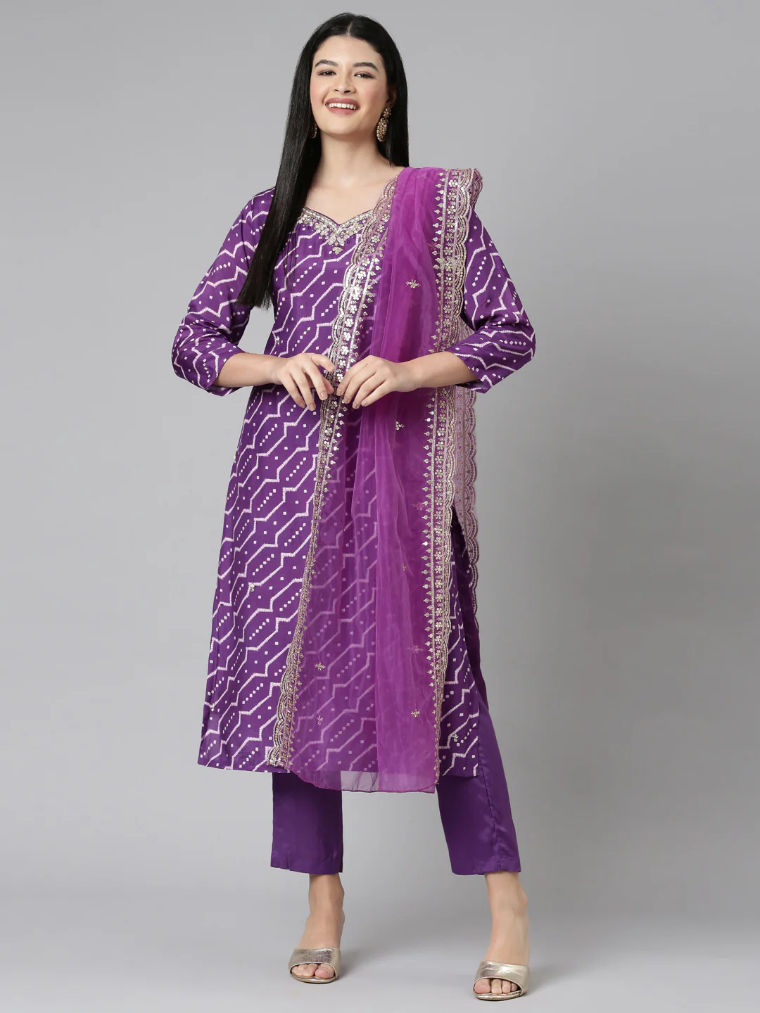 Neerus Purple Casual Geometric Straight Kurta and Trousers With Dupatta - Image 6