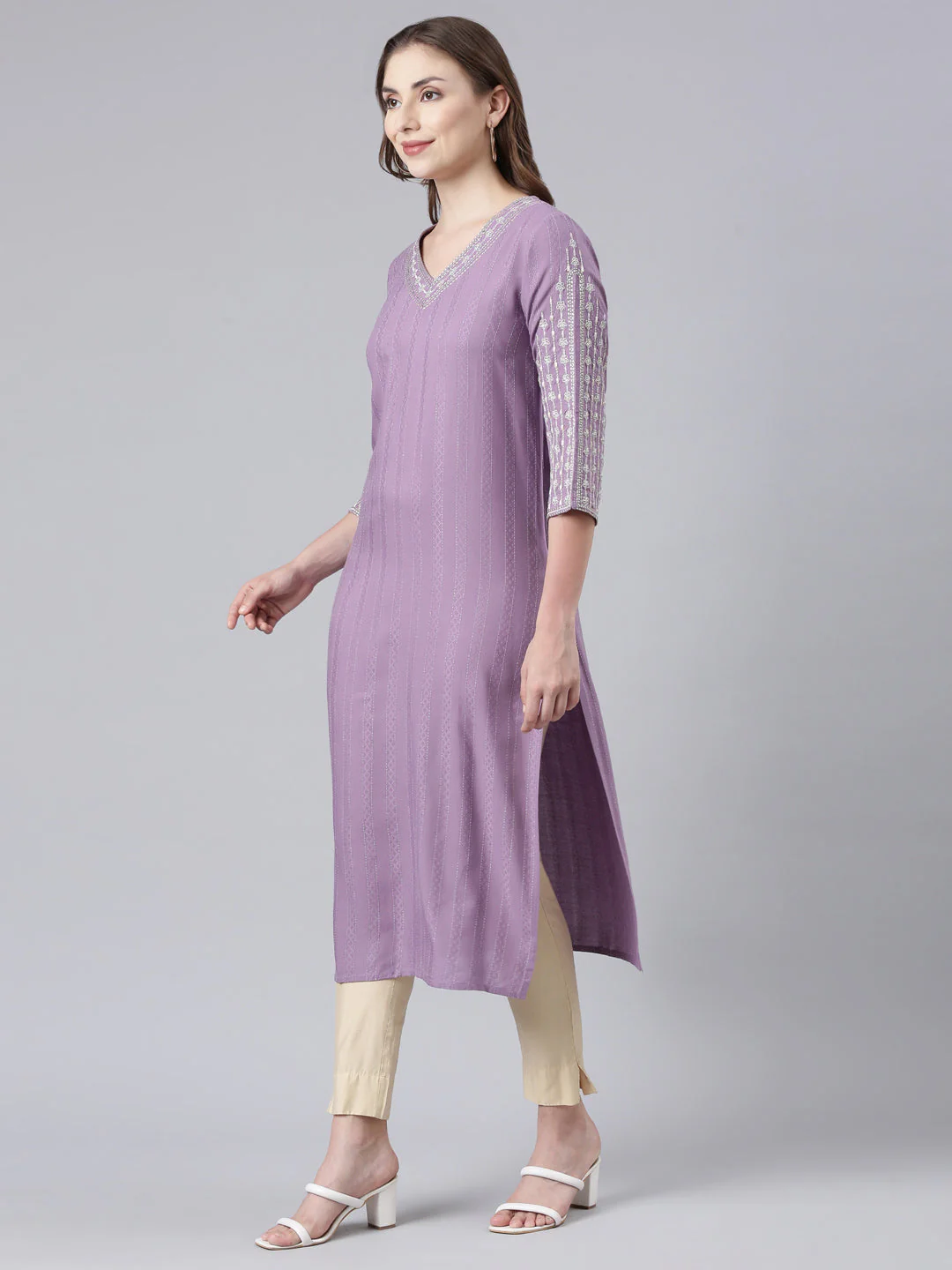 Neerus Purple Panelled Straight Floral Kurta - Image 2