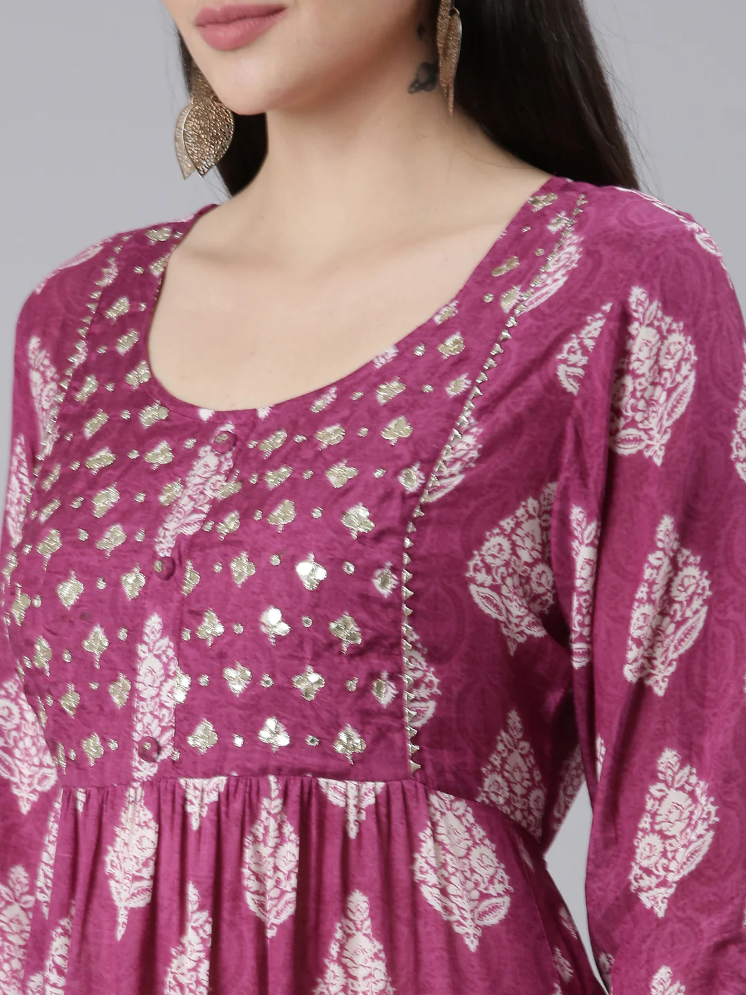 Neerus Purple Pleated Straight Printed Kurta And Trousers - Image 4