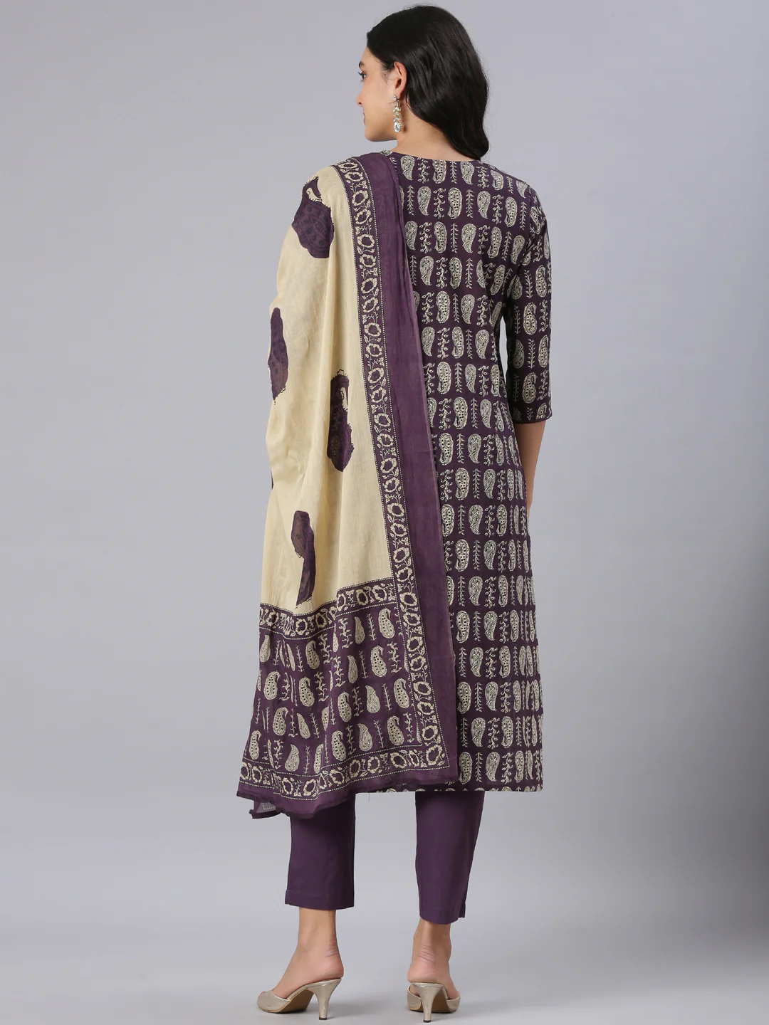 Neerus Purple Printed Straight Kurta And Trousers With Dupatta - Image 3