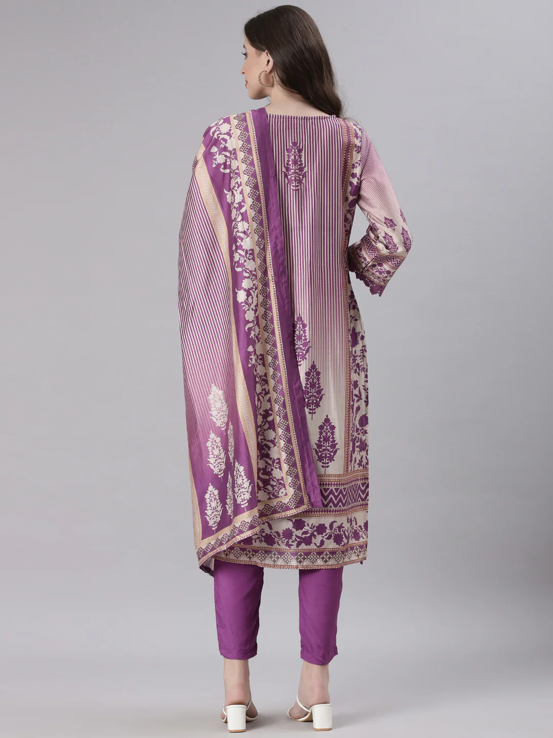 Neerus Purple Printed Straight Kurta and Trousers With Dupatta - Image 3