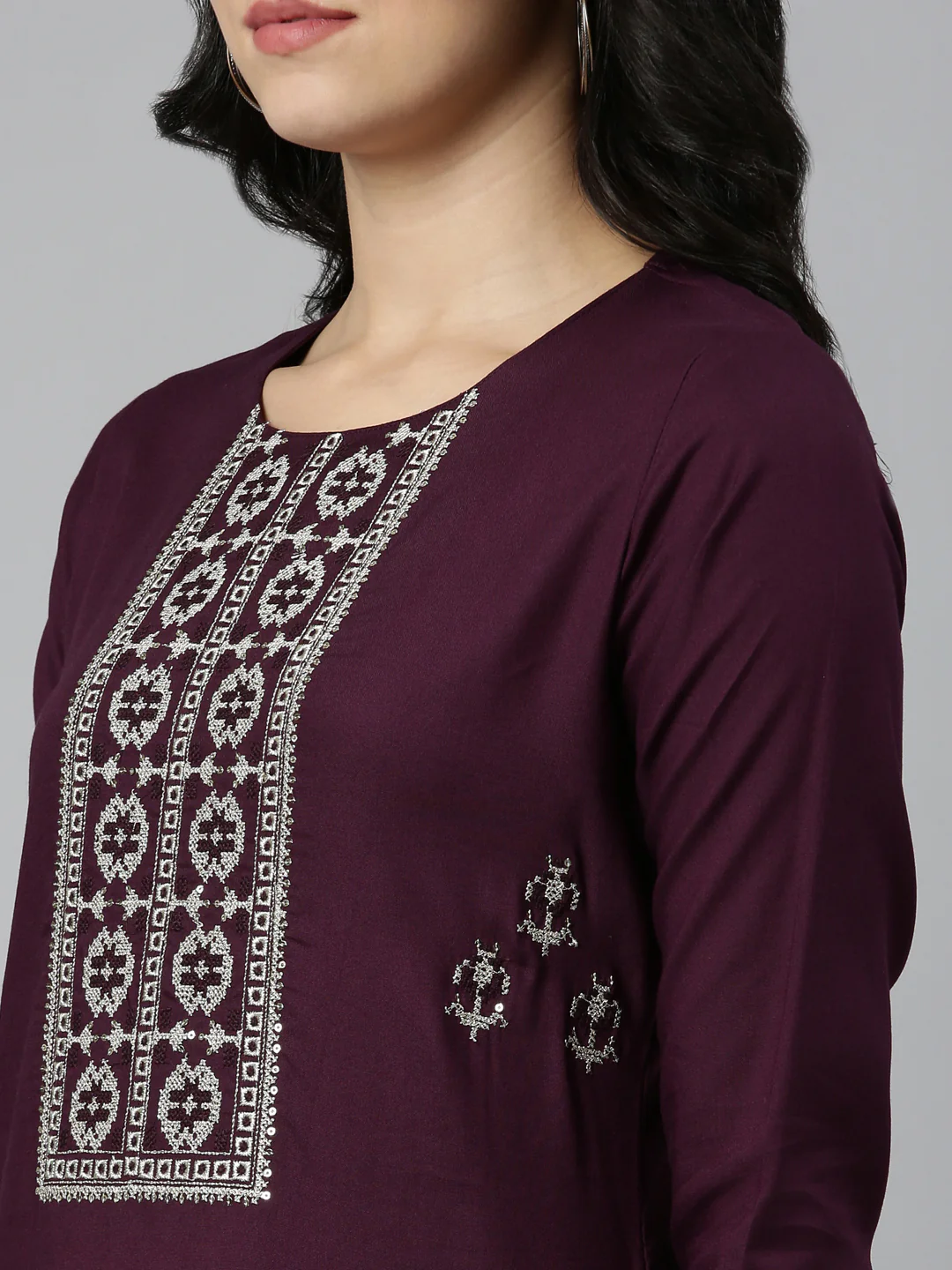 Neerus Purple Regular Straight Embroidered Kurta - Image 4
