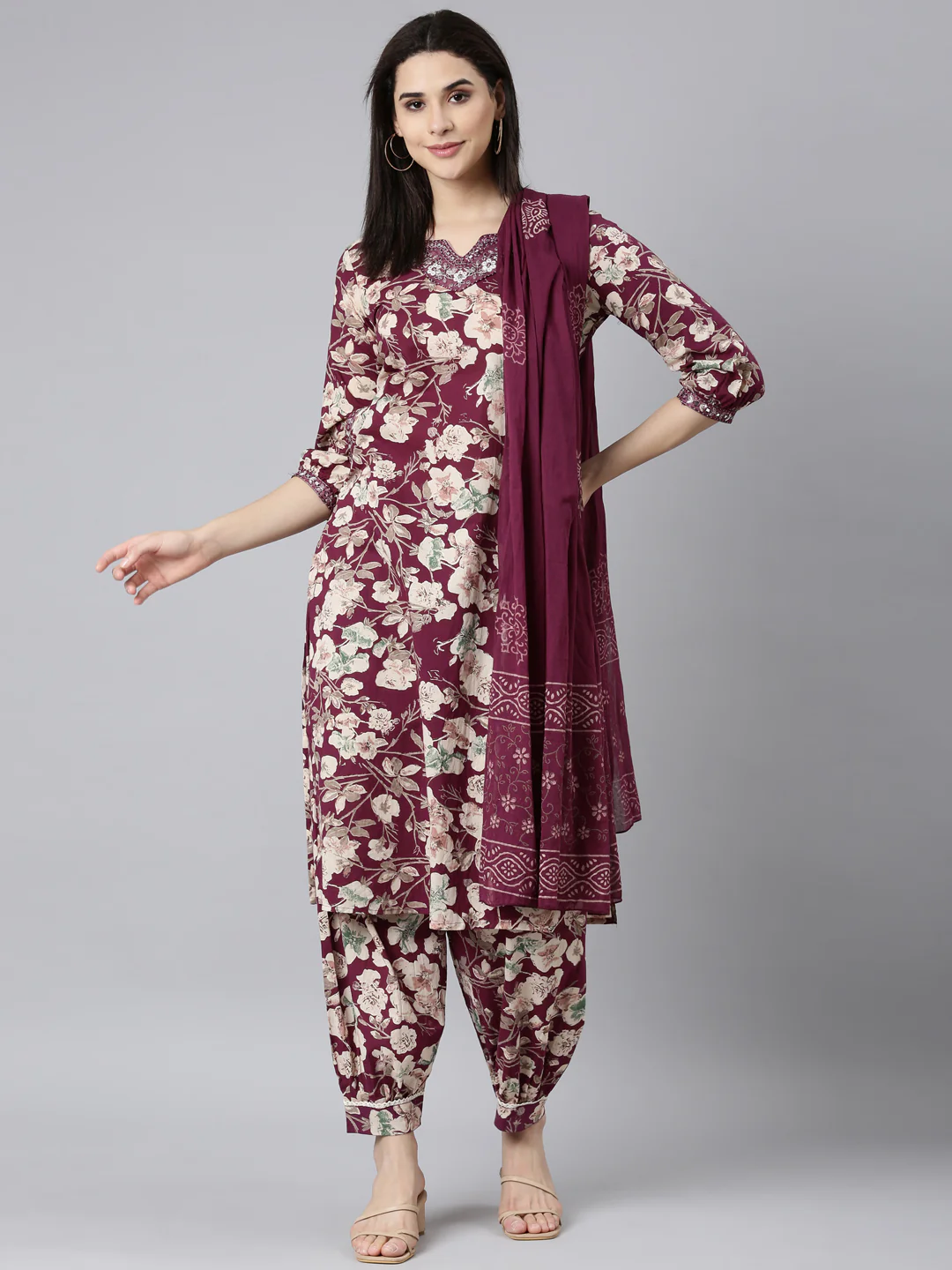 Neerus Purple Regular Straight Floral Kurta And Salwar With Dupatta - Image 5