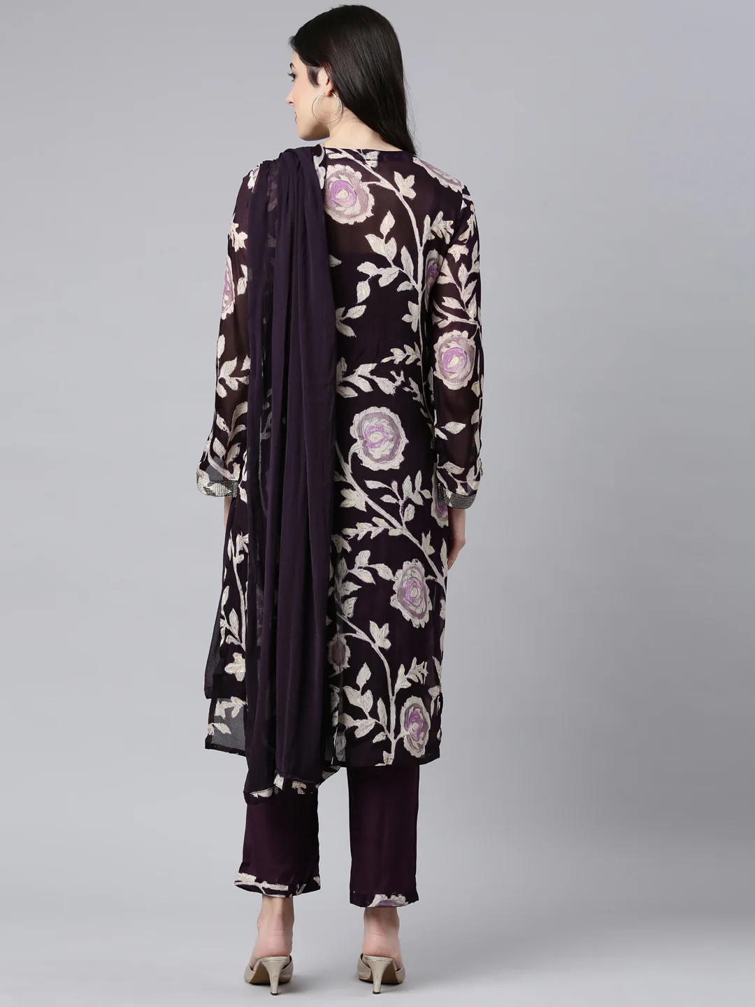 Neerus Purple Regular Straight Floral Kurta And Trousers With Dupatta - Image 3