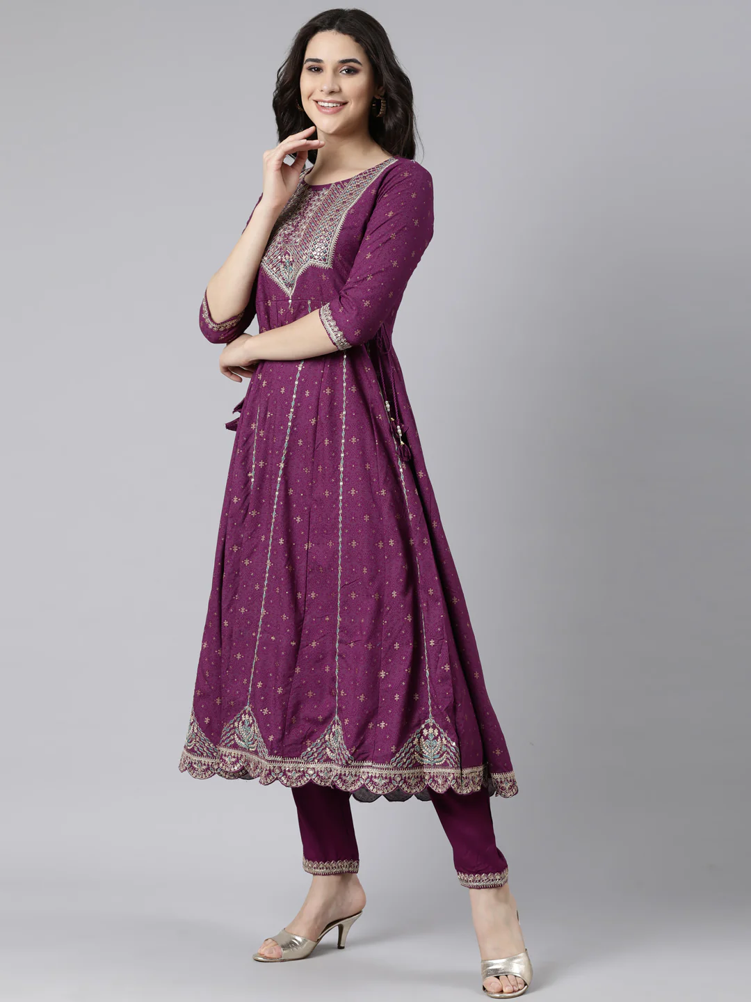 Neerus Purple Regular Straight Floral Kurta And Trousers With Dupatta - Image 2