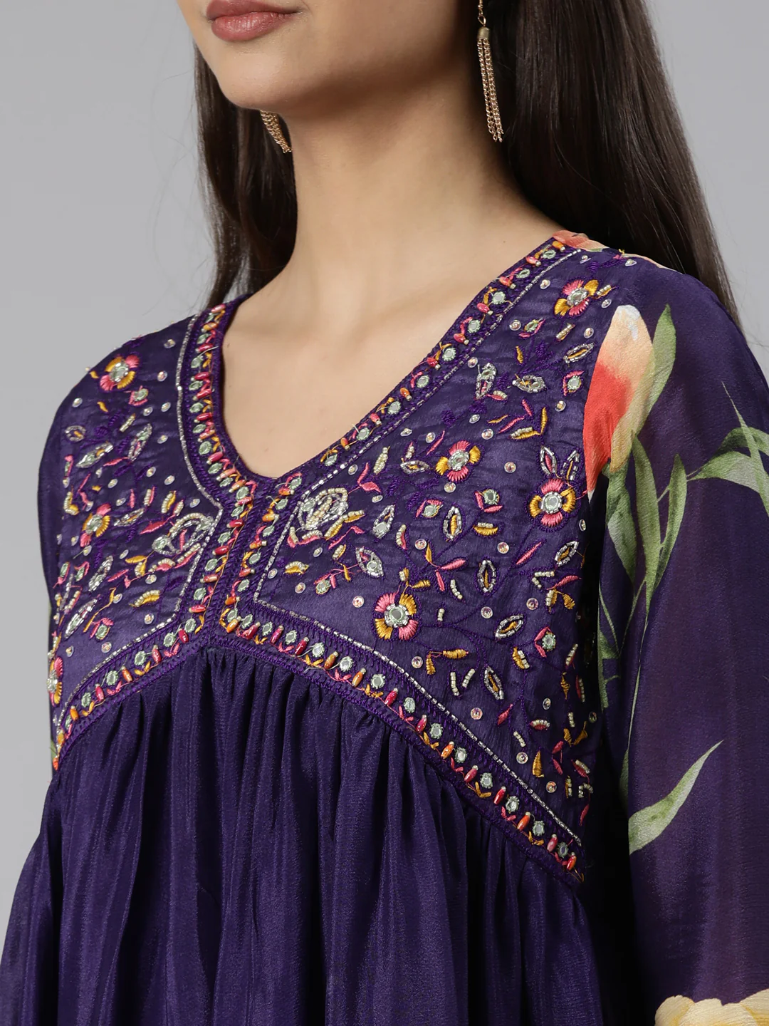 Neerus Purple Regular Straight Floral Kurta And Trousers With Dupatta - Image 4