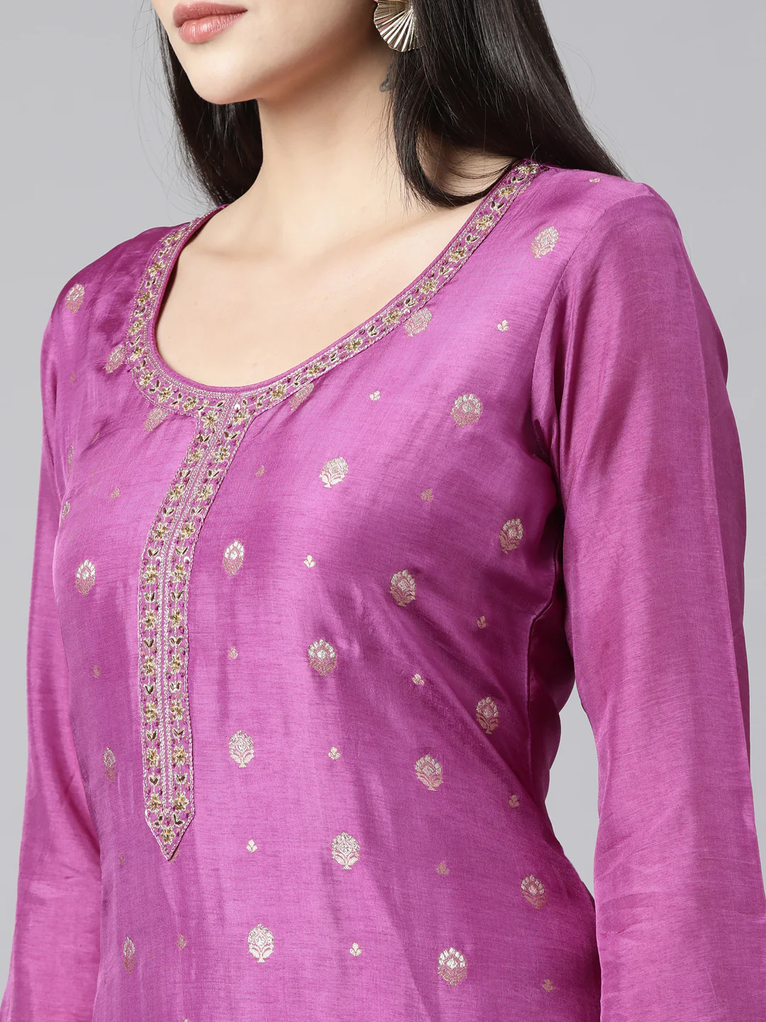 Neerus Purple Regular Straight Floral Kurta And Trousers With Dupatta - Image 4