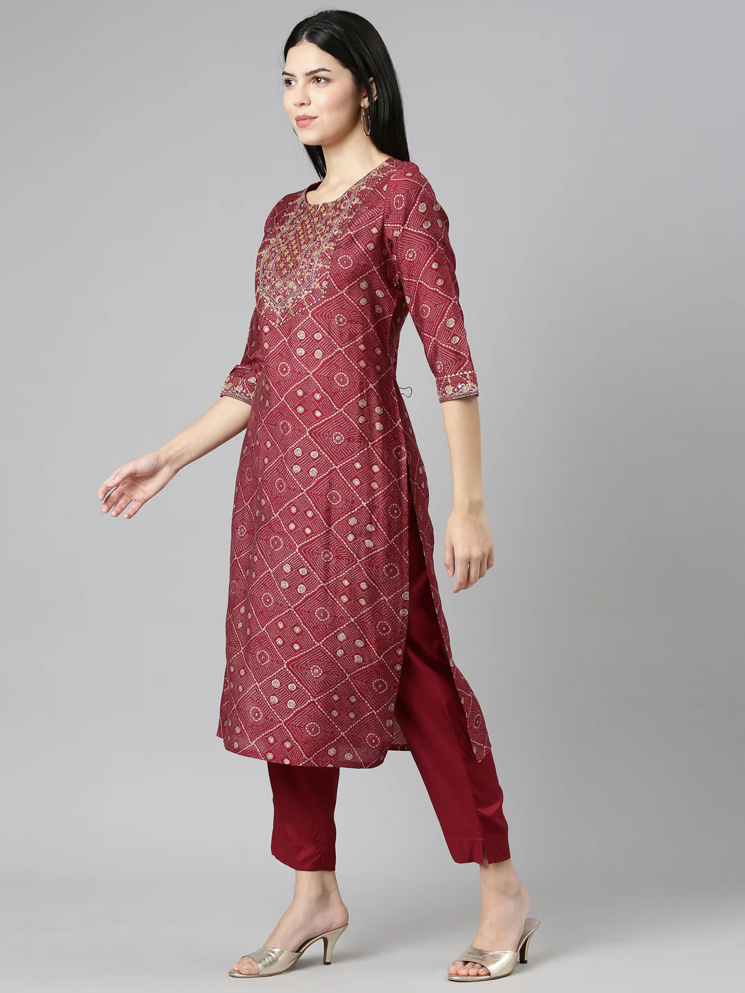 Neerus Purple Regular Straight Printed Kurta And Trousers With Dupatta - Image 2