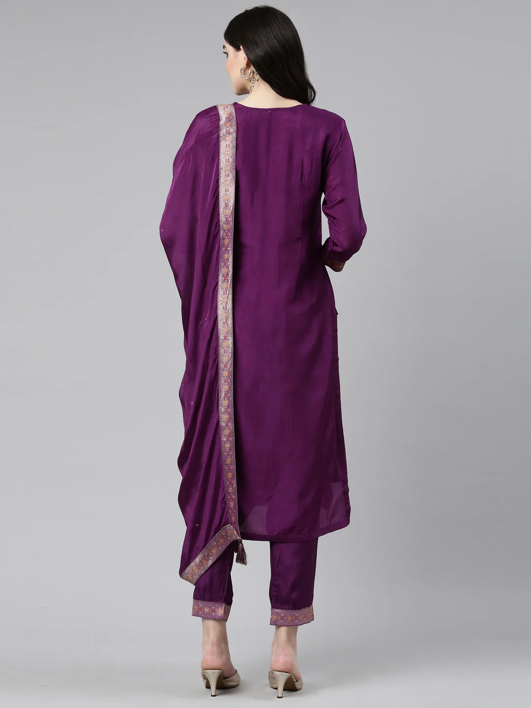 Neerus Purple Regular Straight Printed Kurta And Trousers With Dupatta - Image 3