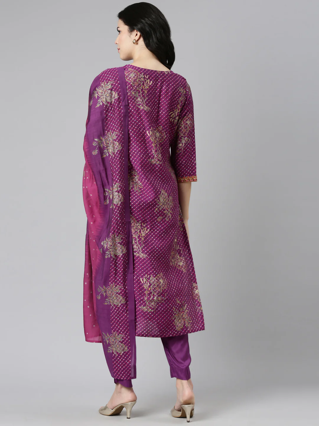 Neerus Purple Regular Straight Printed Kurta And Trousers With Dupatta - Image 3