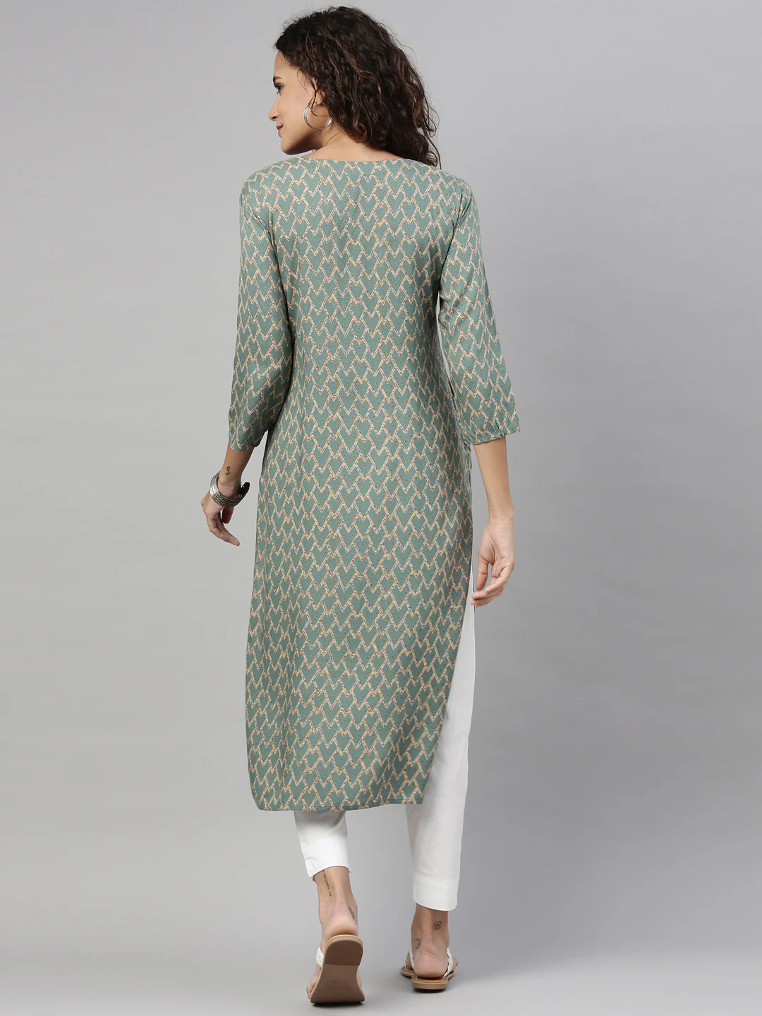Neerus Rama Color Rayon Fabric Kurta - Image 2