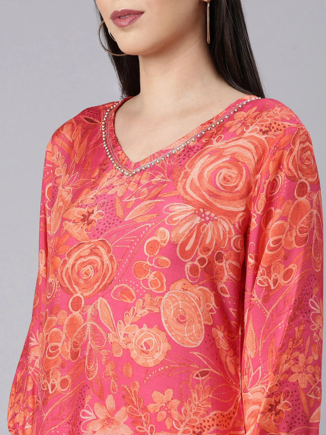 Neerus Red Casual Floral Straight Kurta and Trouser - Image 5