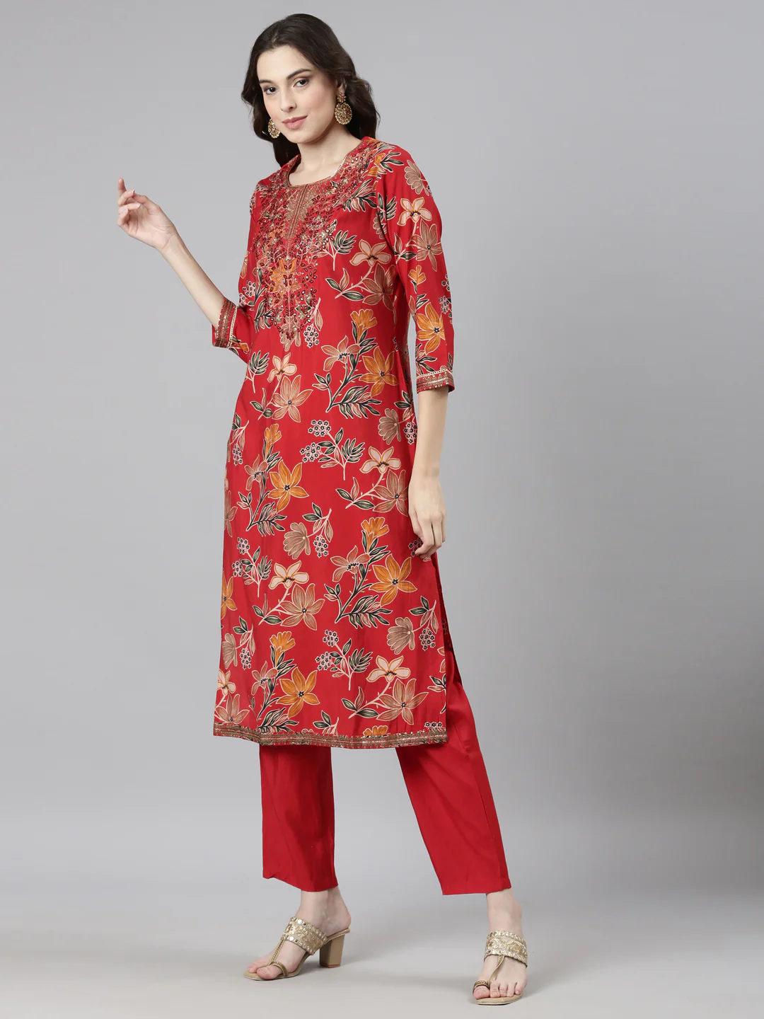 Neerus Red Casual Floral Straight Kurta and Trousers With Dupatta - Image 2