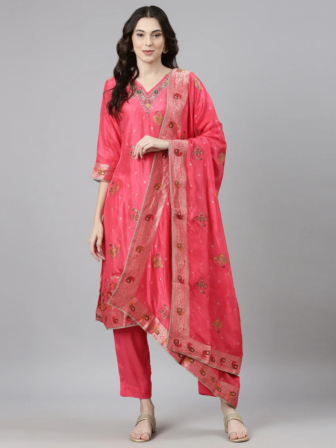 Neerus Red Casual Paisley Straight Kurta and Trousers With Dupatta - Image 6