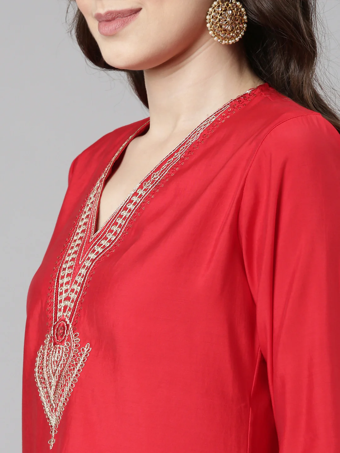 Neerus Red Casual Solid Straight Kurta and Trousers With Dupatta - Image 5