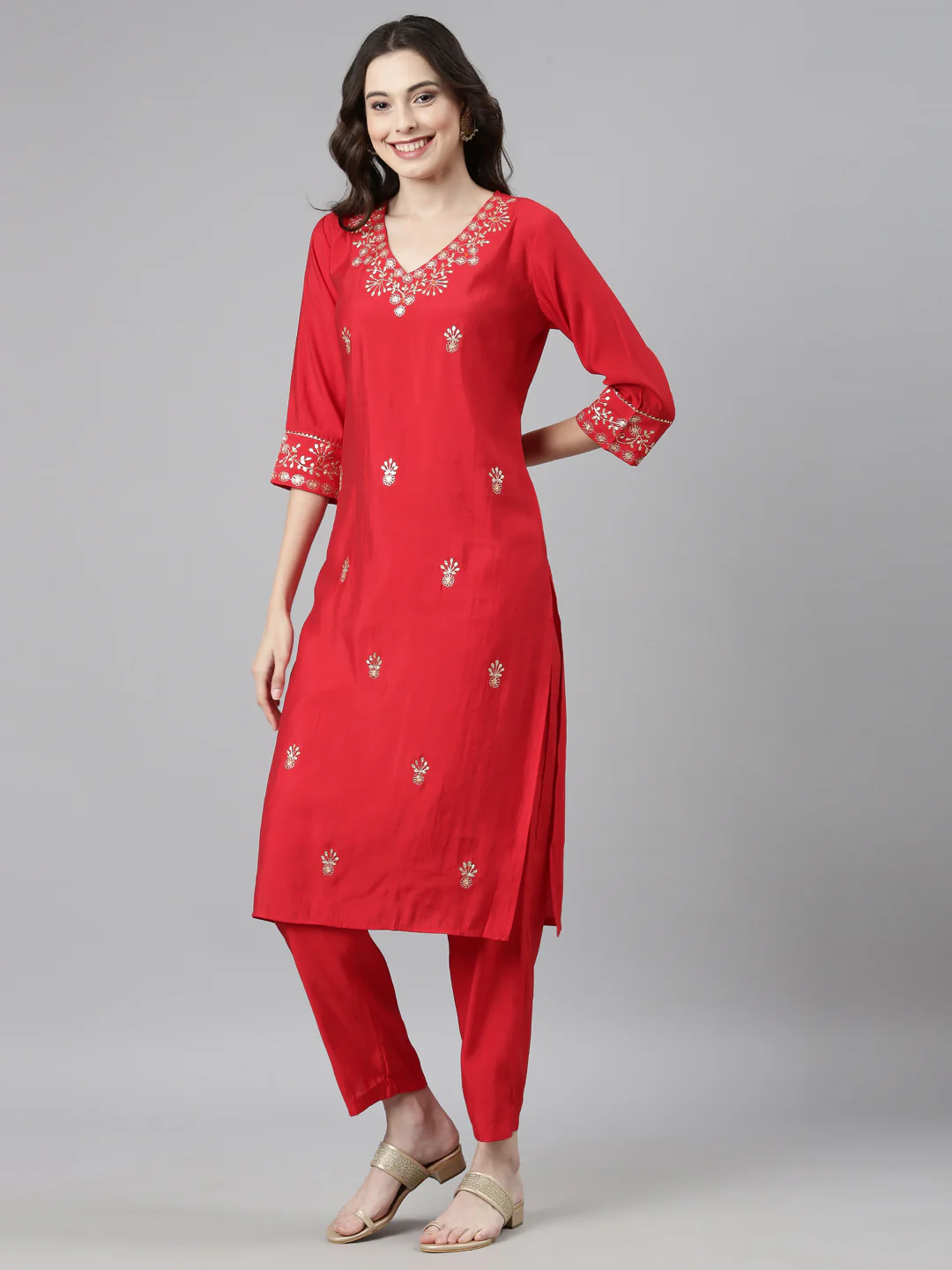 Neerus Red Casual Solid Straight Kurta and Trousers With Dupatta - Image 2