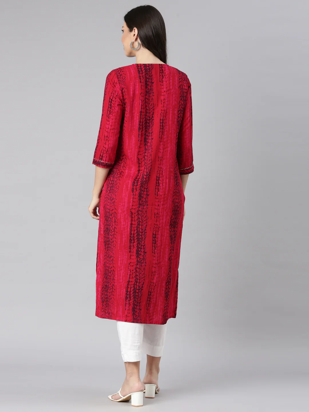 Neerus Red Casual Solid Straight Kurta - Image 3