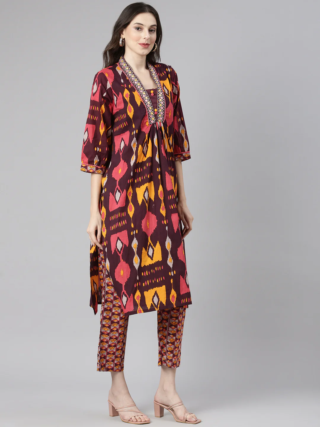 Neerus Red Printed Straight Kurta and Trousers With Dupatta - Image 2