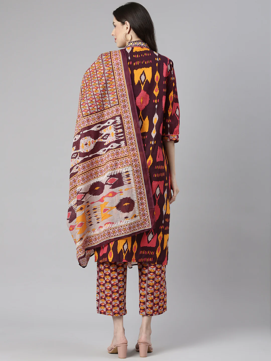 Neerus Red Printed Straight Kurta and Trousers With Dupatta - Image 3
