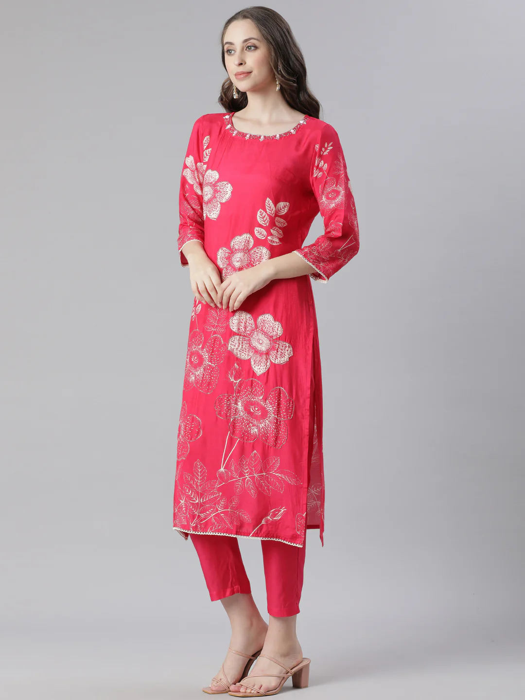 Neerus Red Printed Straight Kurta and Trousers With Dupatta - Image 3