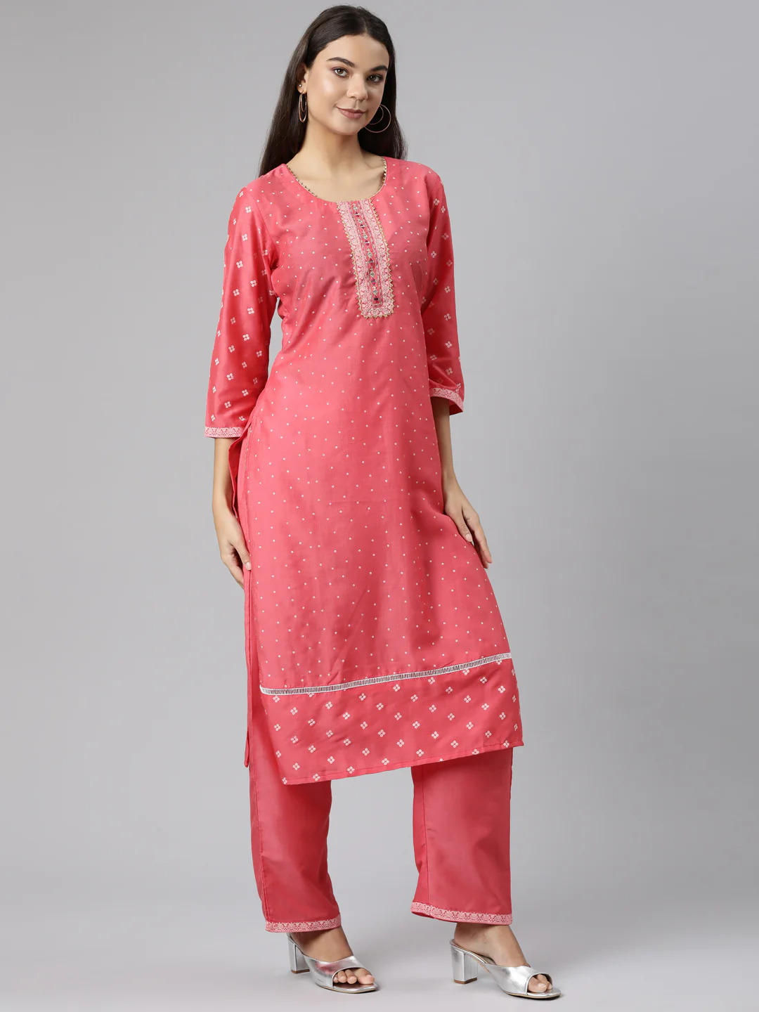 Neerus Red Regular Straight Bandhani Kurta And Trousers With Dupatta - Image 2