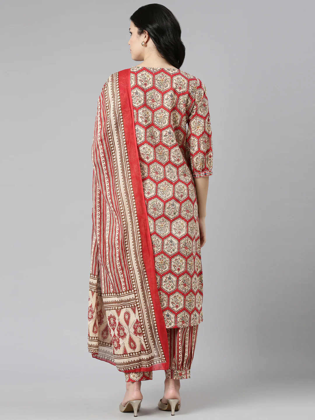 Neerus Red Regular Straight Printed Kurta And Salwar With Dupatta - Image 3