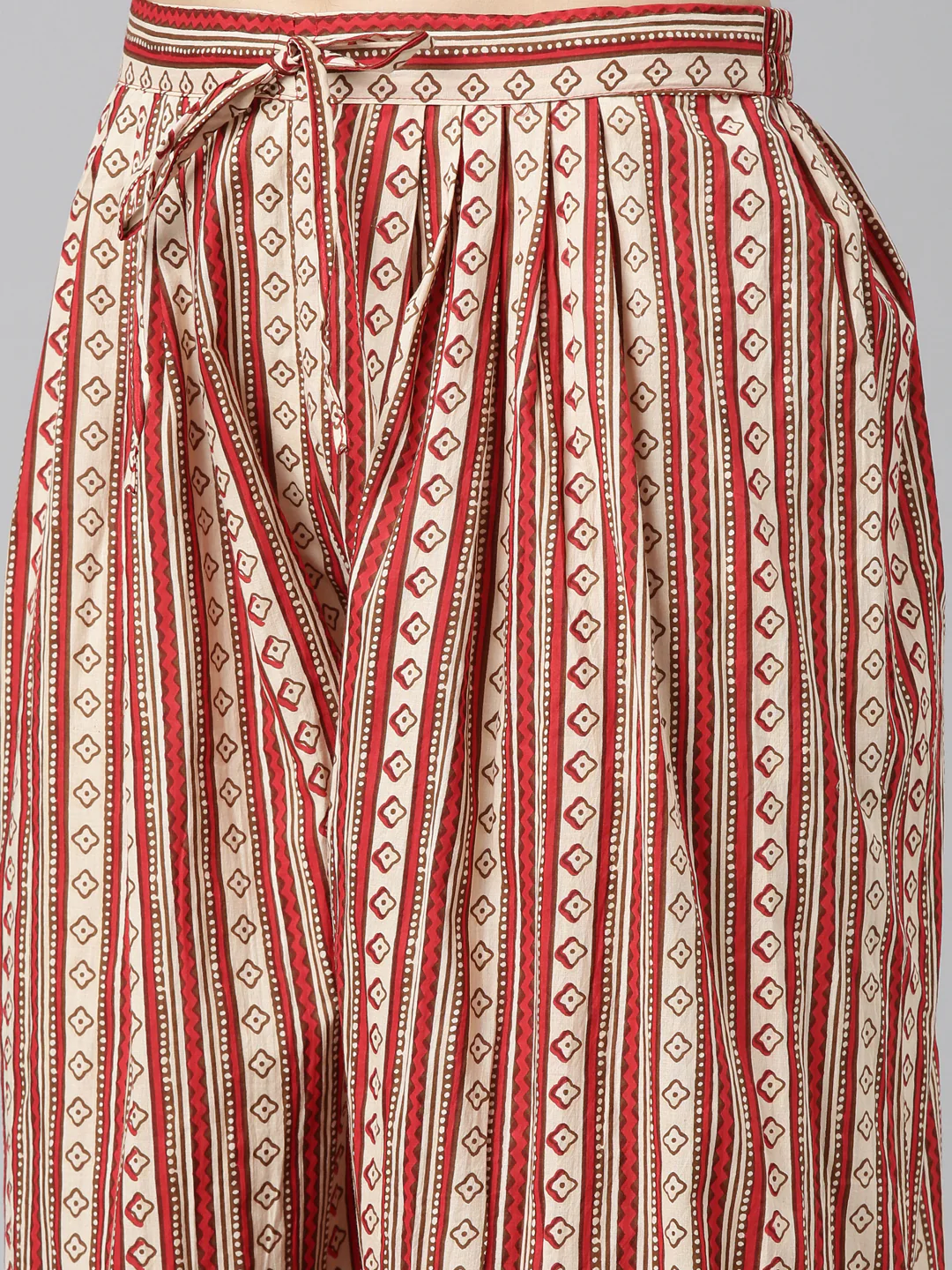 Neerus Red Regular Straight Printed Kurta And Salwar With Dupatta - Image 6