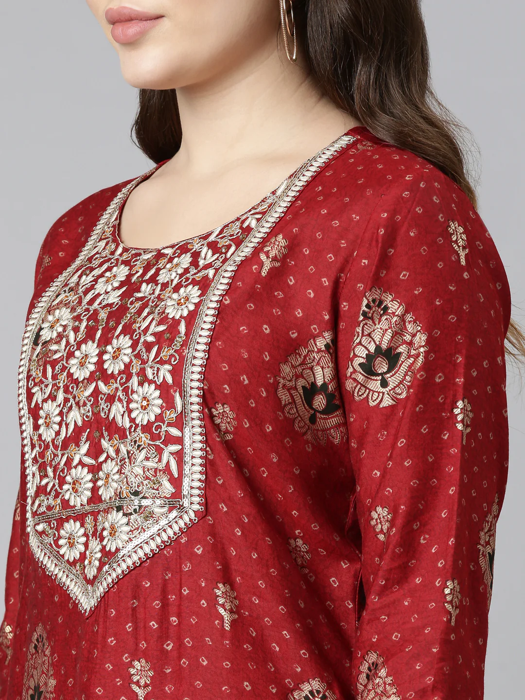Neerus Red Regular Straight Printed Kurta And Trousers With Dupatta - Image 4