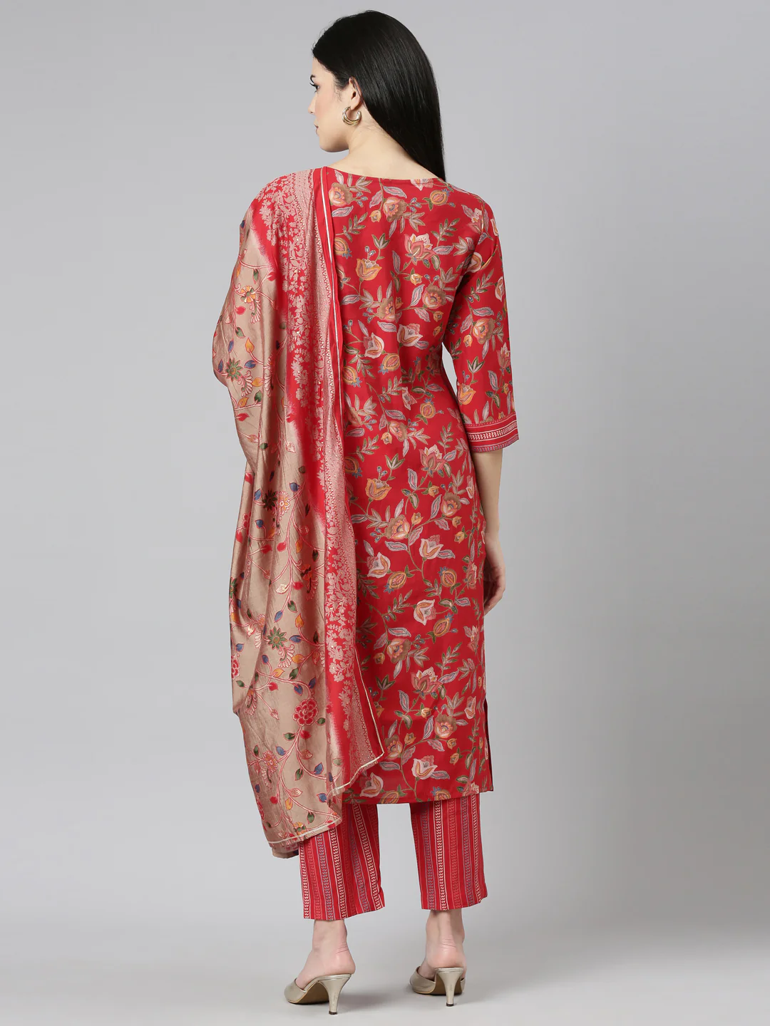 Neerus Red Regular Straight Printed Kurta And Trousers With Dupatta - Image 3