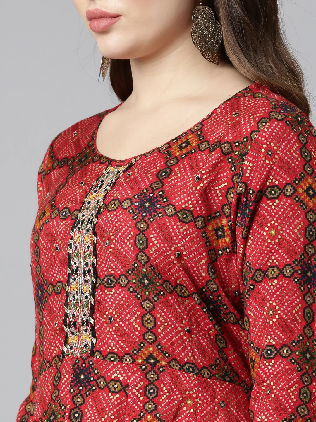 Neerus Red Regular Straight Printed Kurta And Trousers With Dupatta - Image 4
