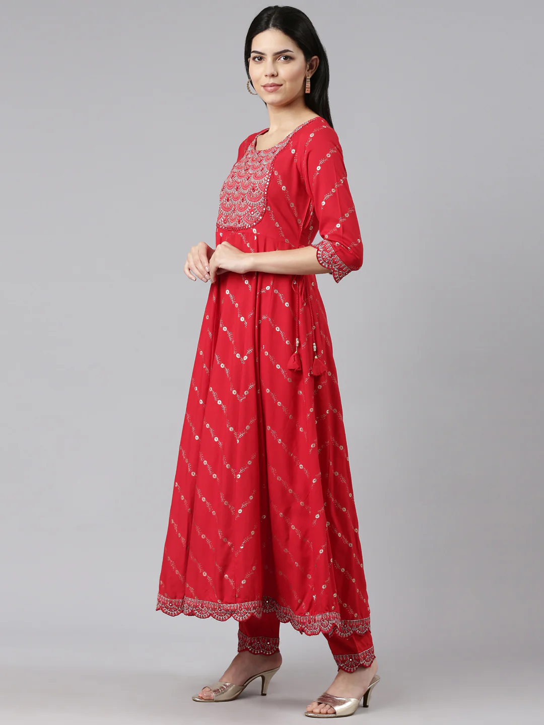 Neerus Red Regular Straight Printed Kurta And Trousers With Dupatta - Image 2