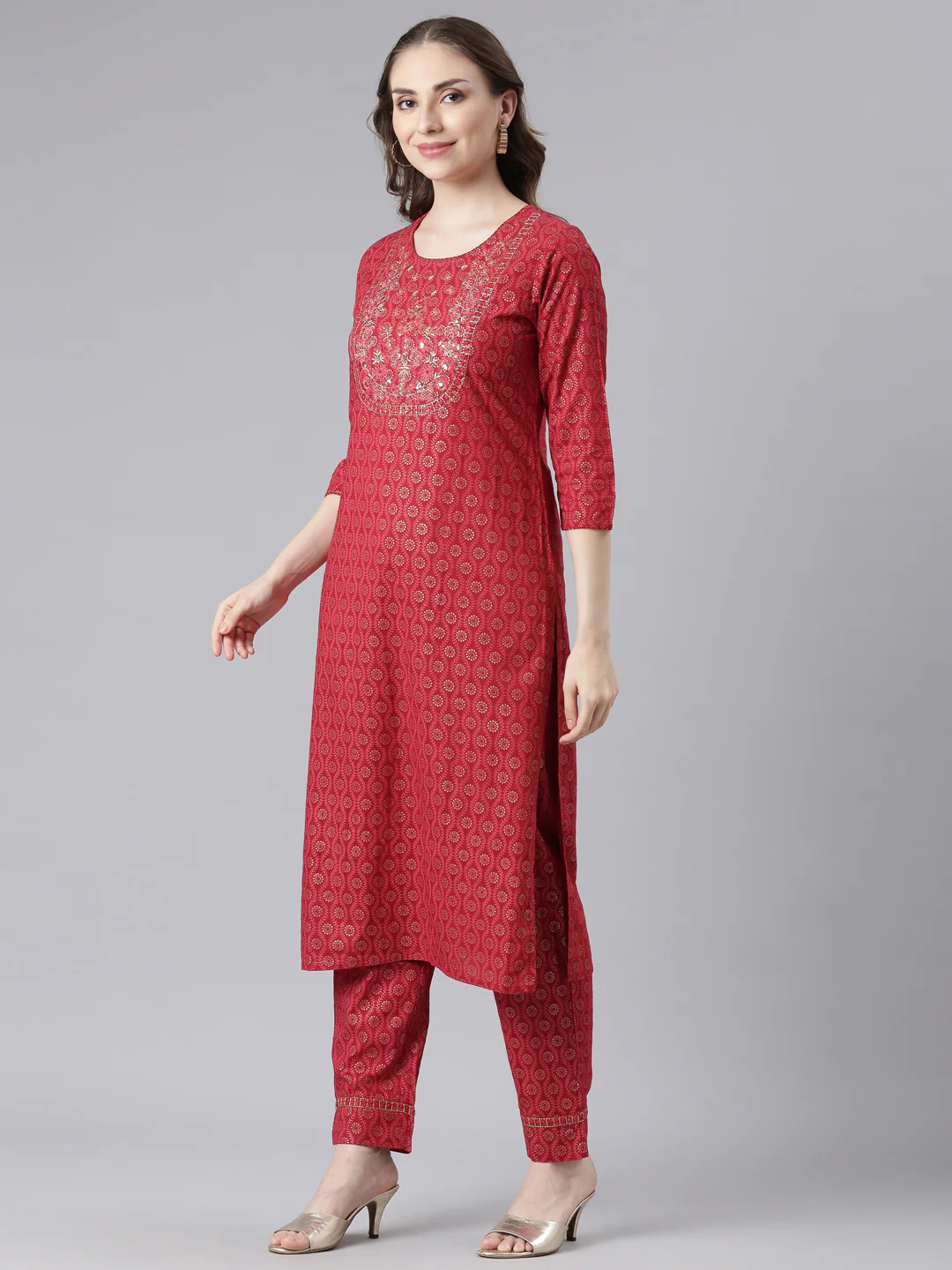 Neerus Red Slub Cotton Straight Casual Floral Kurta and Trouser with Dupatta - Image 2