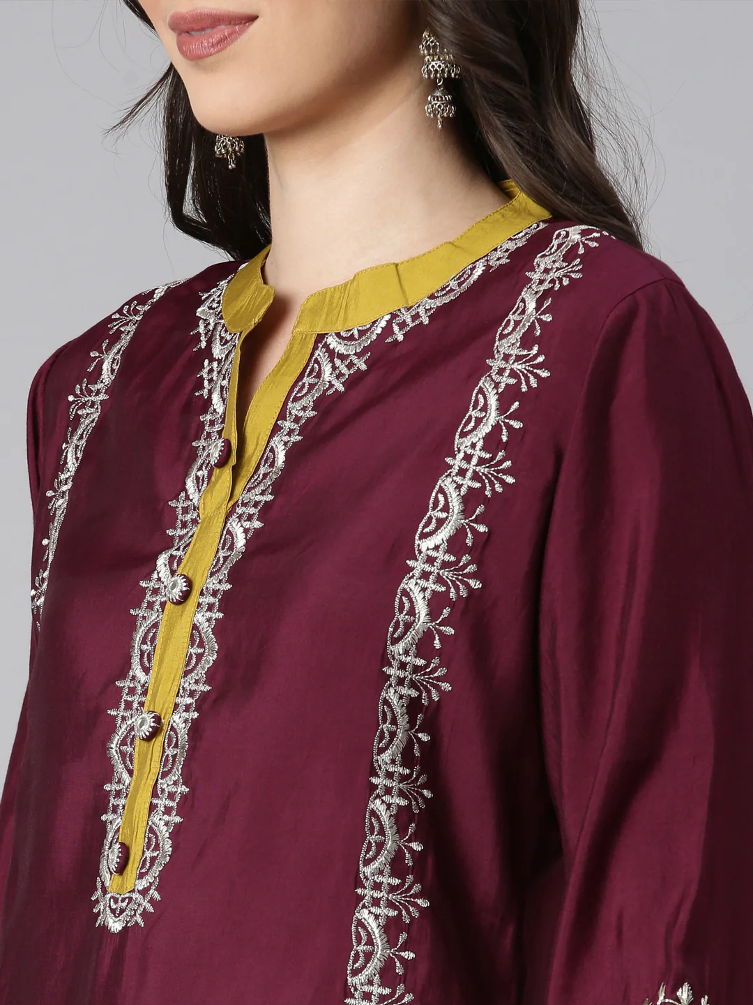 Neerus Red Solid Straight Kurta and Trousers With Dupatta - Image 4