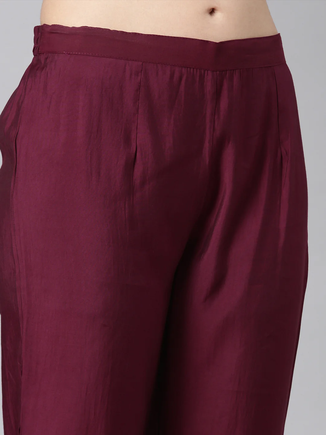 Neerus Red Solid Straight Kurta and Trousers With Dupatta - Image 7