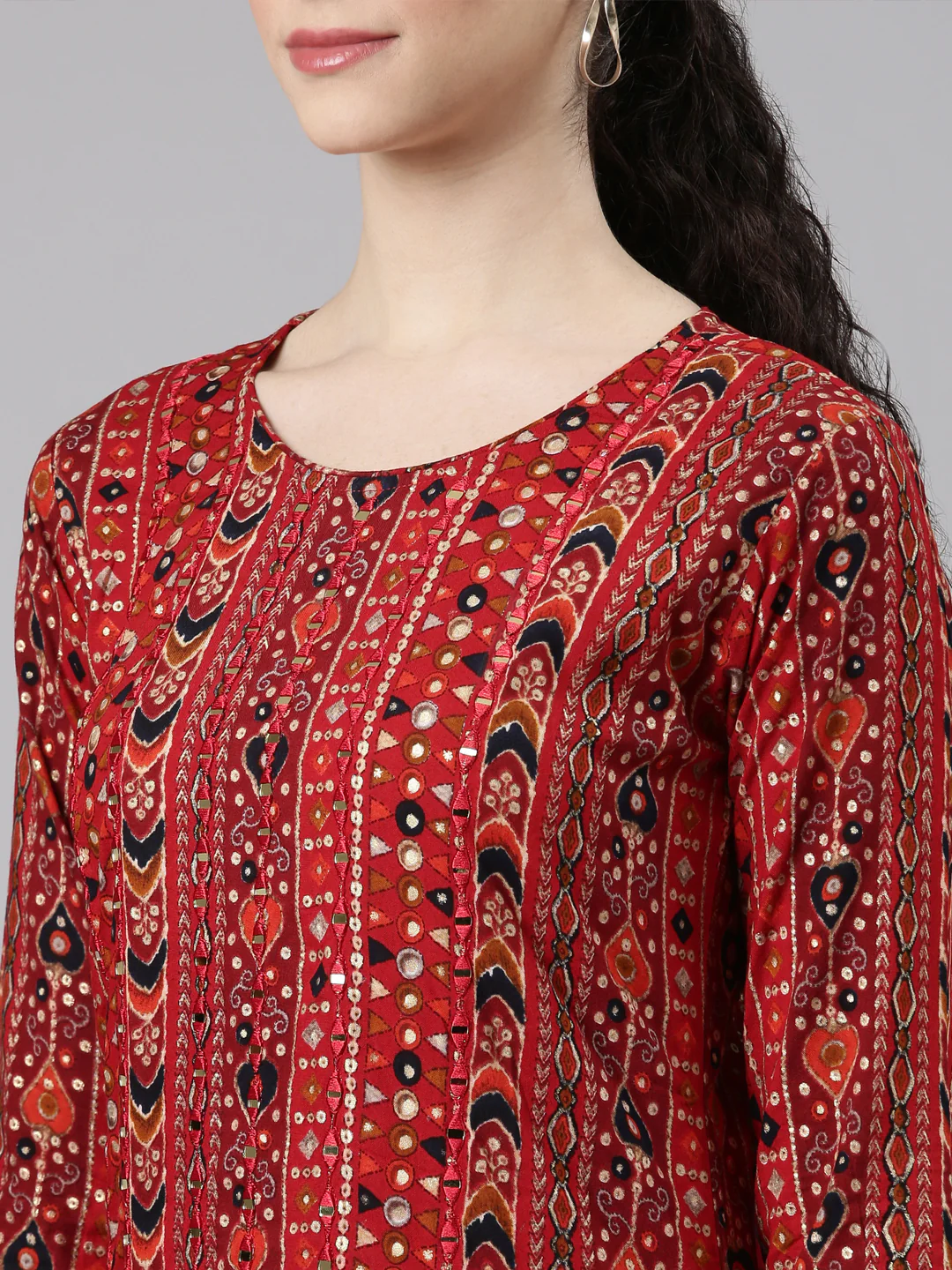 Neerus Red Straight Casual Embellished Kurta - Image 5