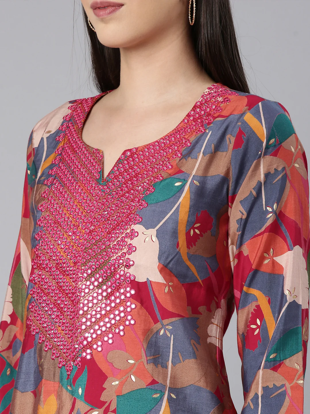 Neerus Red Straight Casual Floral Straight Kurta - Image 5
