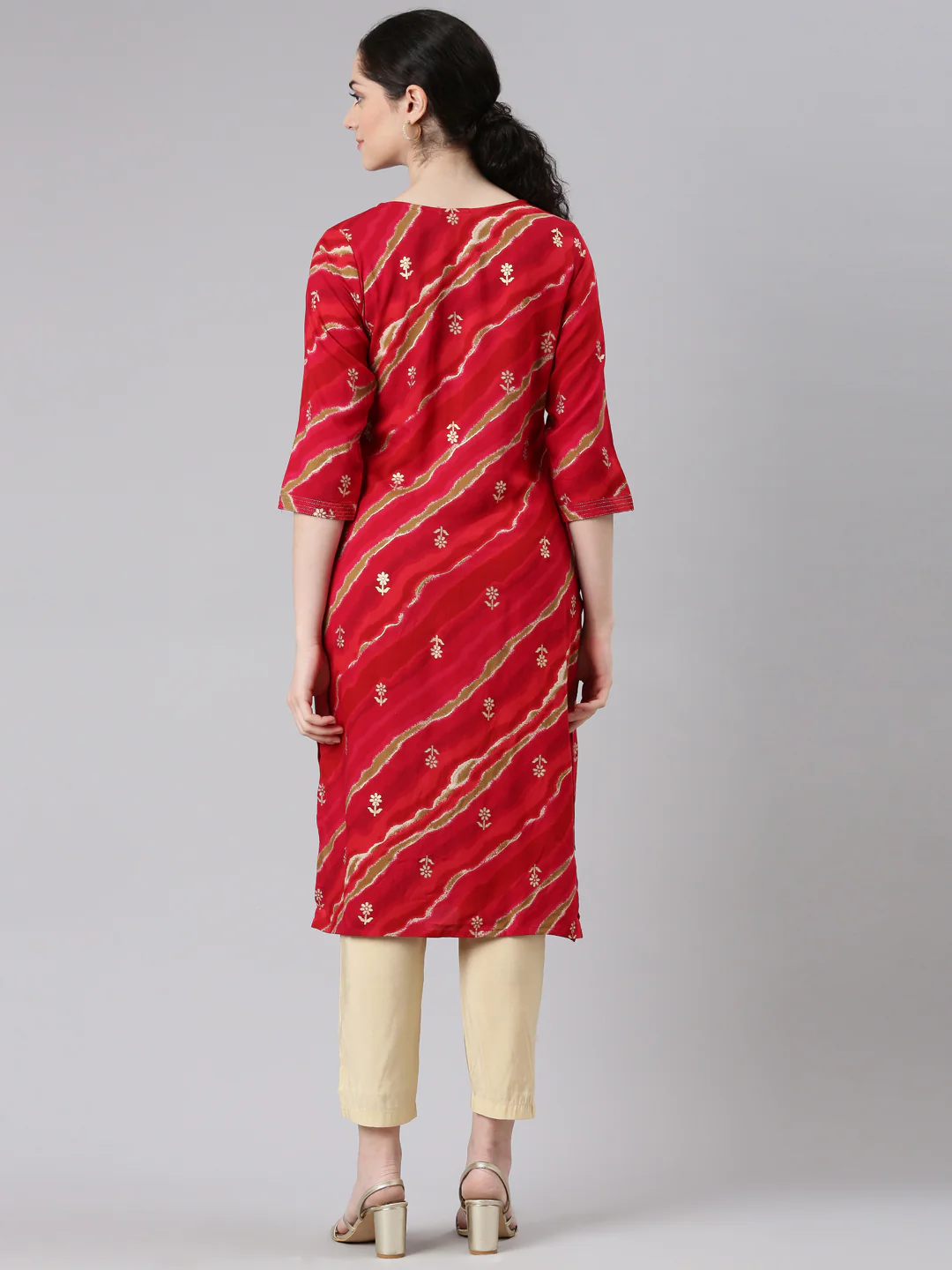 Neerus Red Straight Casual Striped Panelled Kurta - Image 3