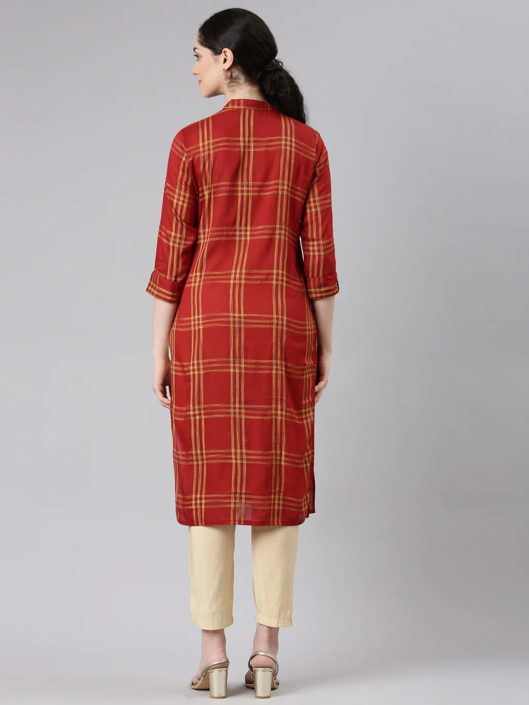 Neerus Red Straight Casual Striped Panelled Kurta - Image 3