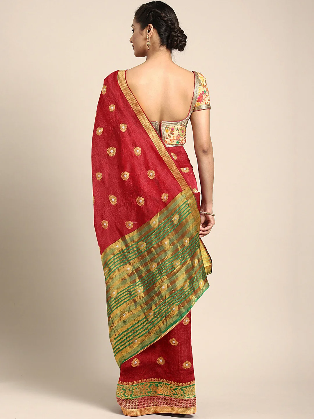 Neerus Red Textured Saree With Blouse - Image 2