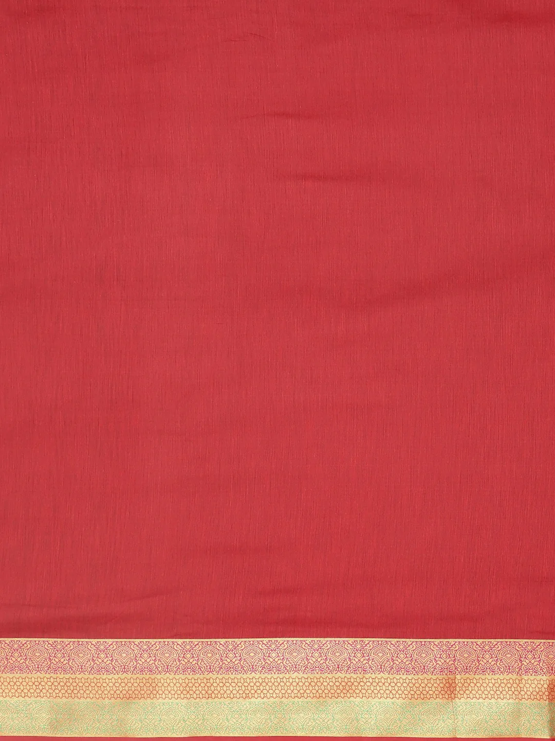 Neerus Red Textured Saree With Blouse - Image 3