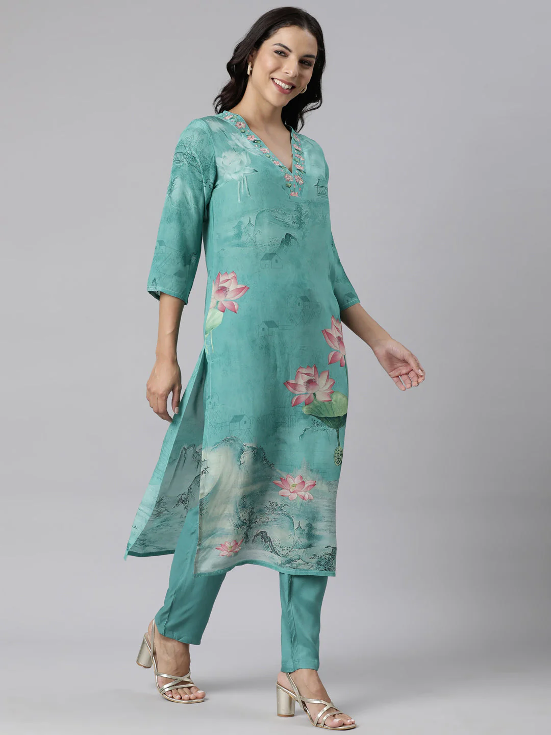 Neerus Sea Green Panelled Straight Printed Kurta And Trousers With Dupatta - Image 3
