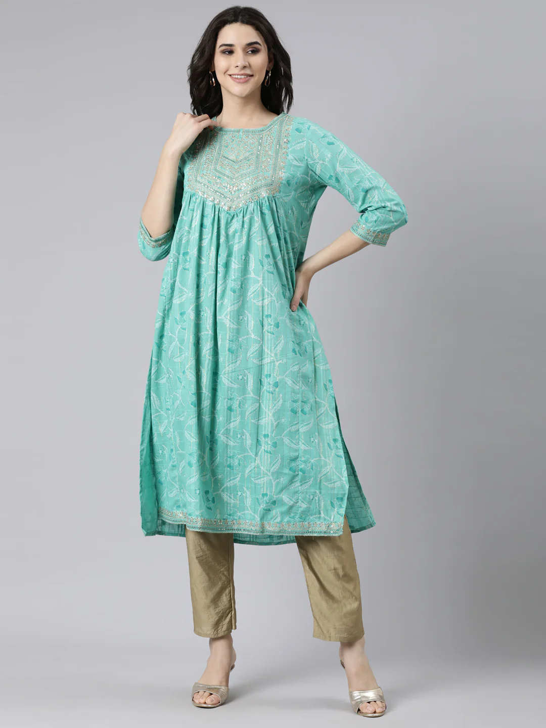 Neerus Sea Green Pleated Straight Bandhani Kurta