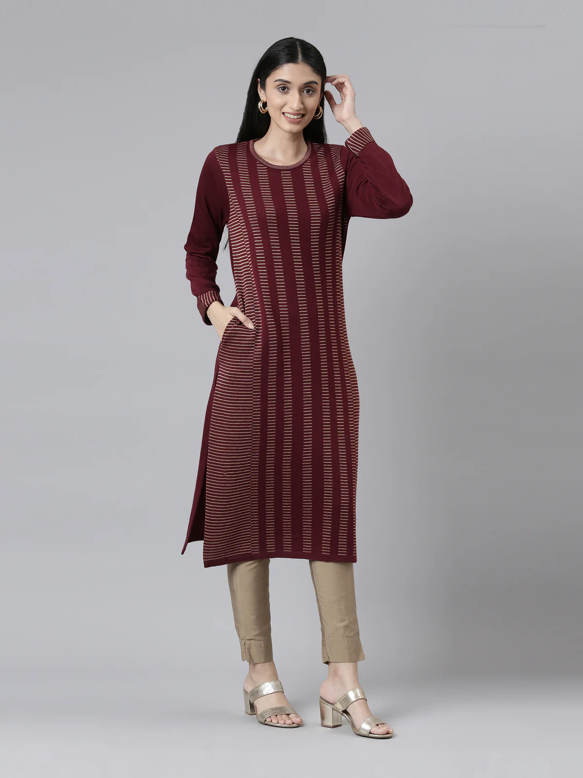 Neerus Winter Wear Striped Printed Acrylic Kurta For Women - Image 5