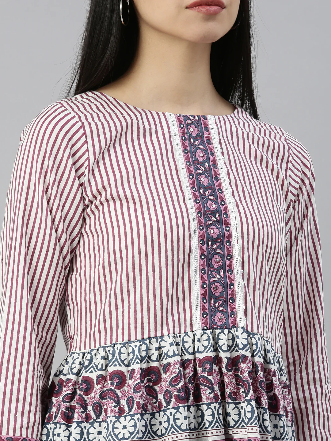 Neerus White Color Cotton Fabric Kurta - Image 6