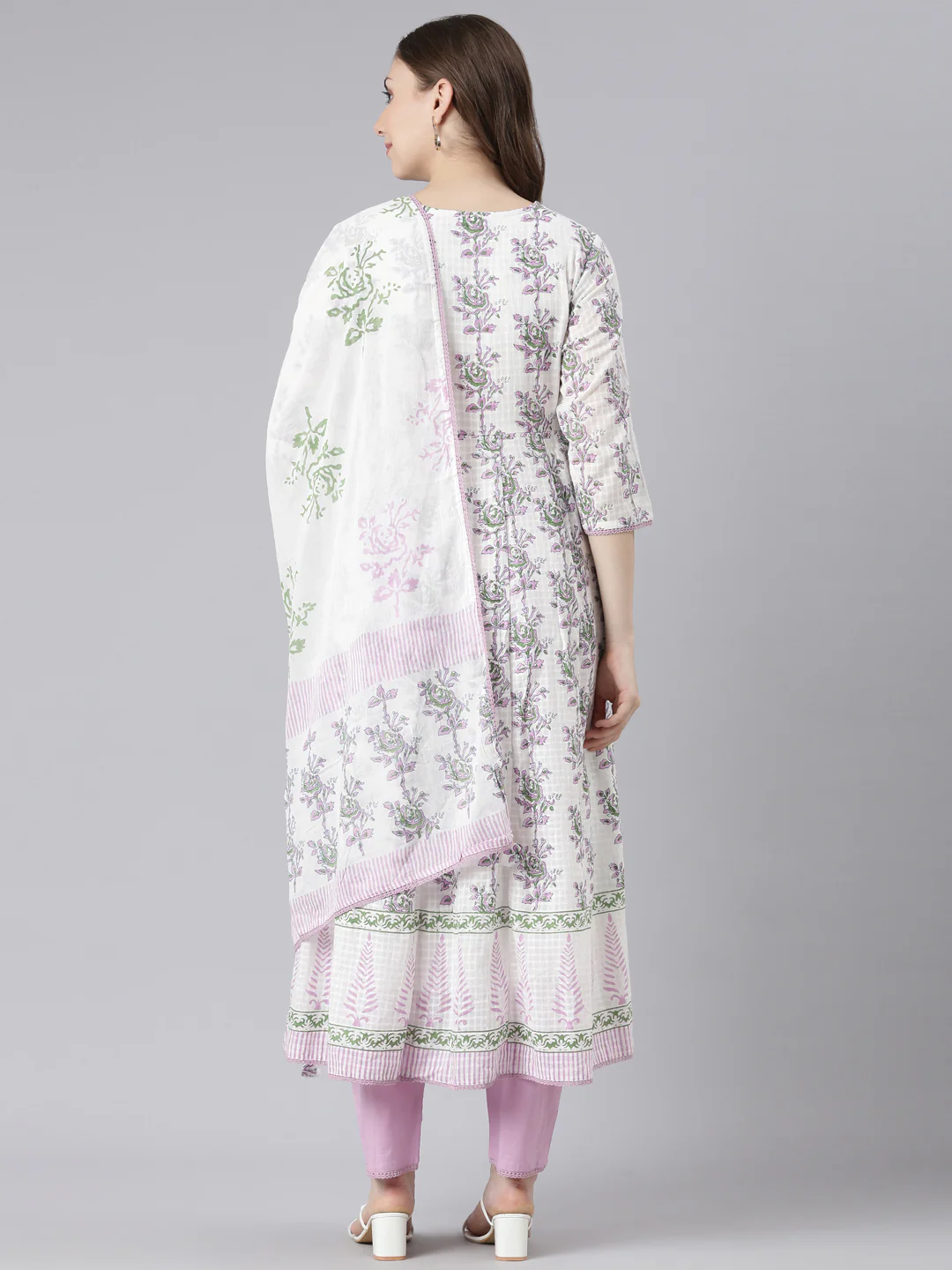Neerus White Cotton Curved Casual Solid Kurta and Trouser with Dupatta - Image 4